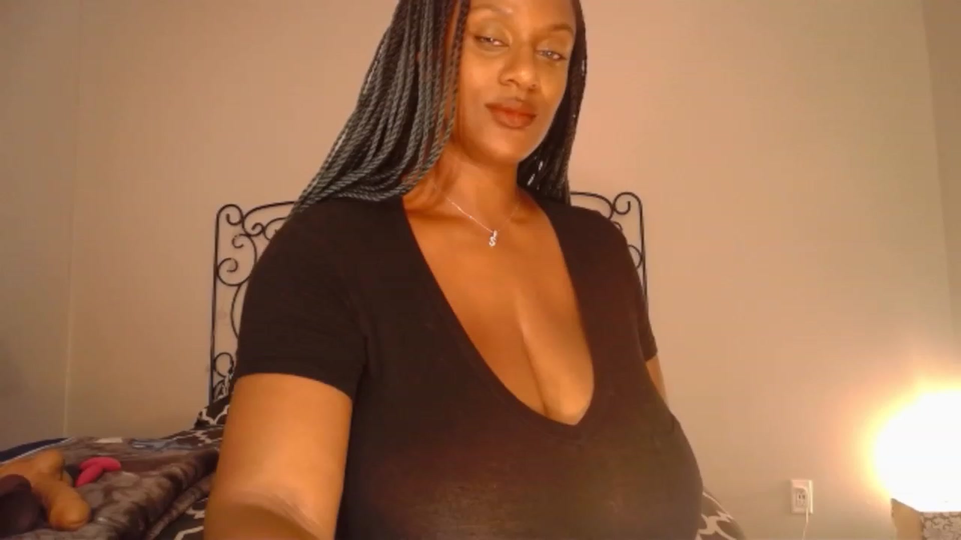 Gallery image thumbnail from TheIconicGirl's myfreecams stream on, 07/03/2023, 23:55 image 1 of 20
