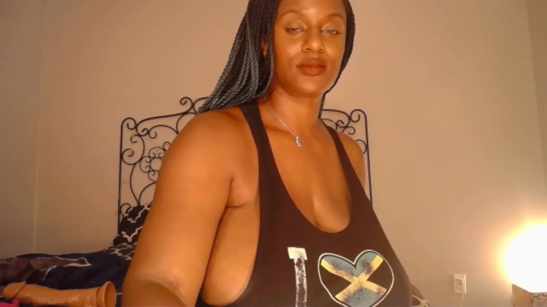 Gallery image thumbnail from TheIconicGirl's myfreecams stream on, 07/04/2023, 18:10 image 18 of 20