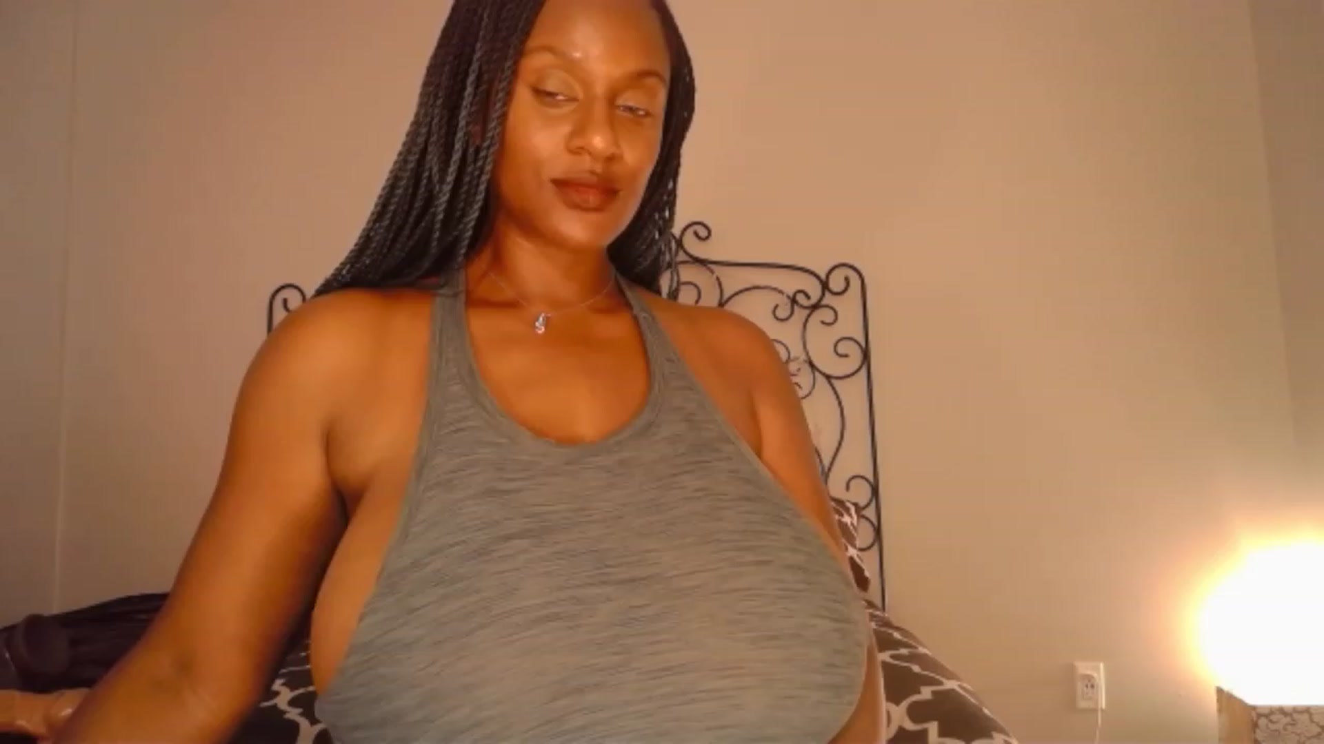 Gallery image thumbnail from TheIconicGirl's myfreecams stream on, 07/11/2023, 16:09 image 4 of 20