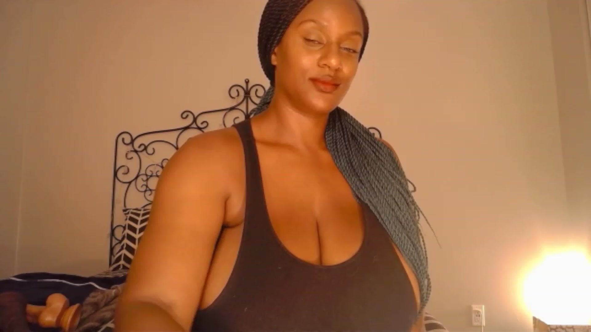 Gallery image thumbnail from TheIconicGirl's myfreecams stream on, 07/13/2023, 24:17 image 13 of 20