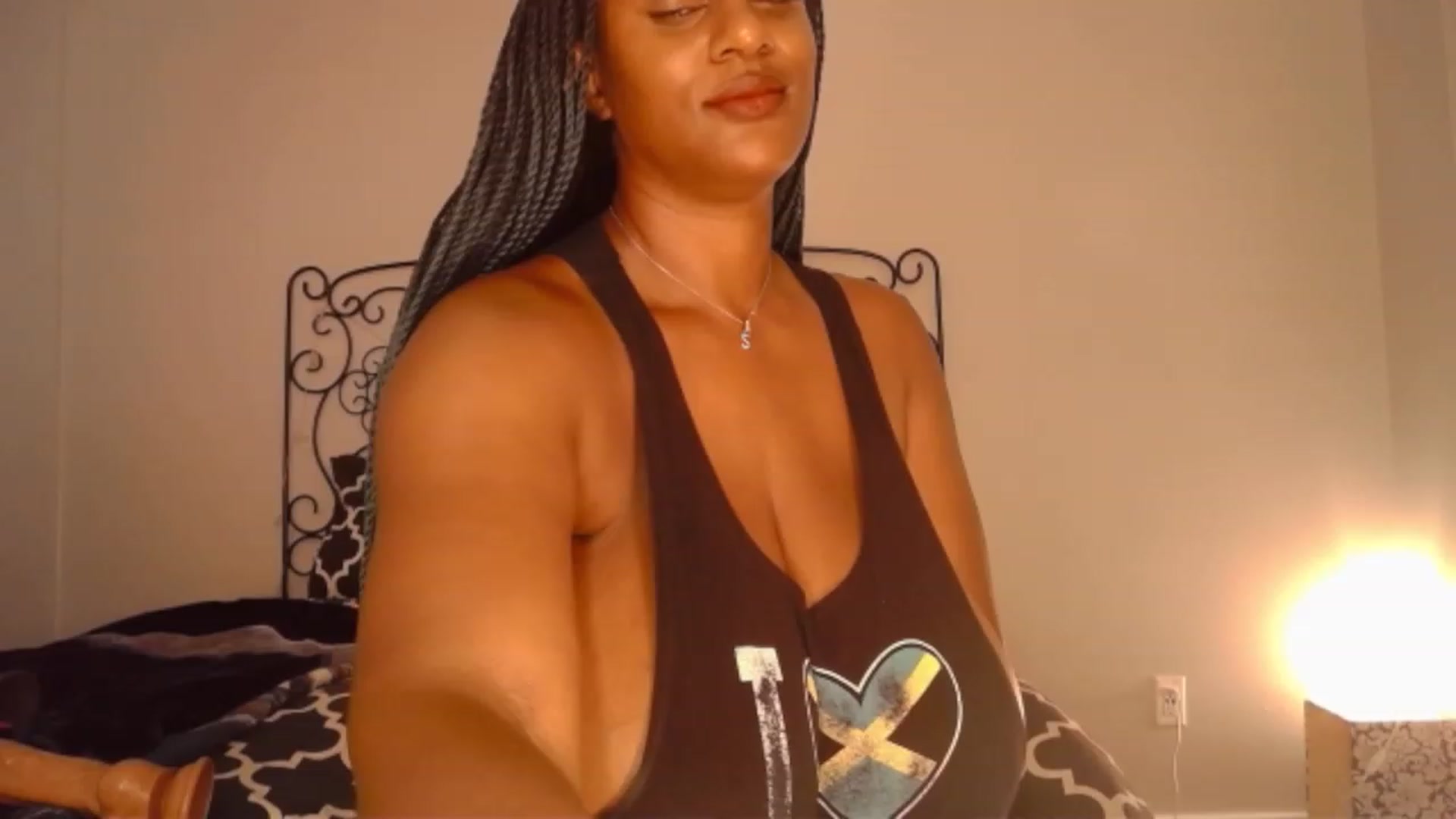 Gallery image thumbnail from TheIconicGirl's myfreecams stream on, 07/18/2023, 18:39 image 2 of 20