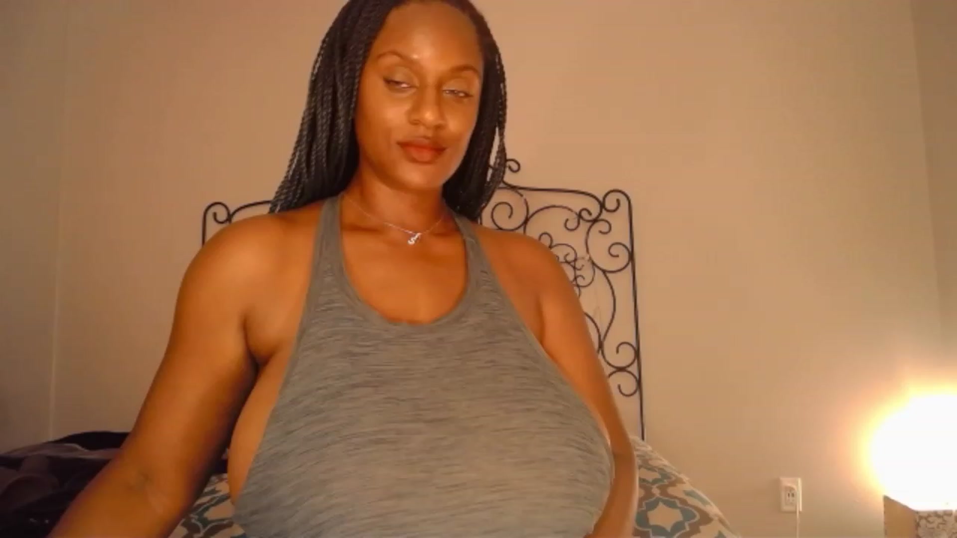 Gallery image thumbnail from TheIconicGirl's myfreecams stream on, 07/20/2023, 24:08 image 16 of 20
