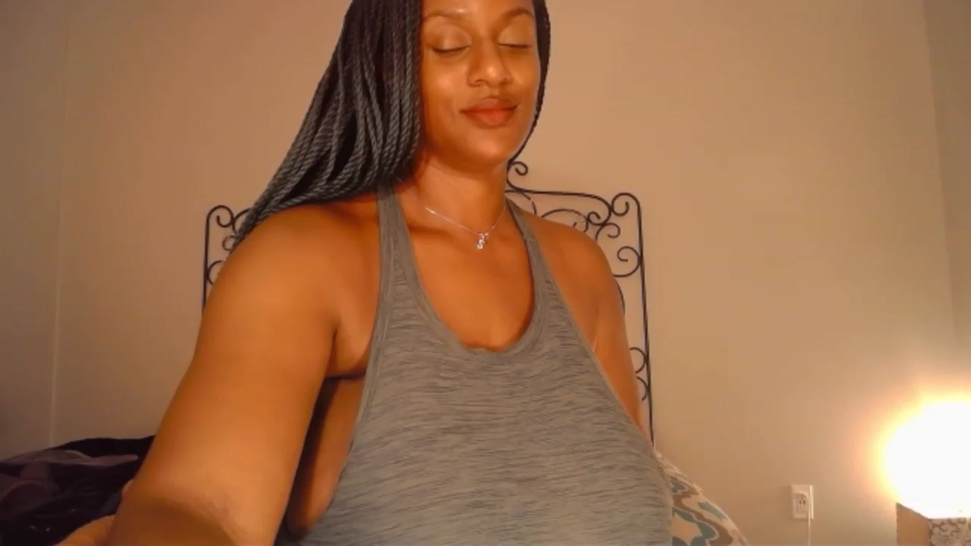 Gallery image thumbnail from TheIconicGirl's myfreecams stream on, 07/20/2023, 24:08 image 10 of 20