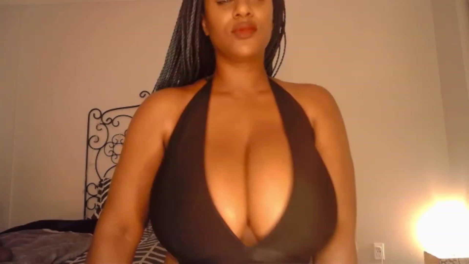 Gallery image thumbnail from TheIconicGirl's myfreecams stream on, 07/22/2023, 24:17 image 2 of 20