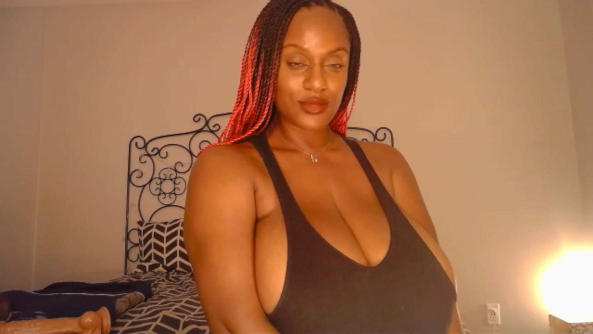 Gallery image thumbnail from TheIconicGirl's myfreecams stream on, 08/10/2023, 18:35 image 19 of 20