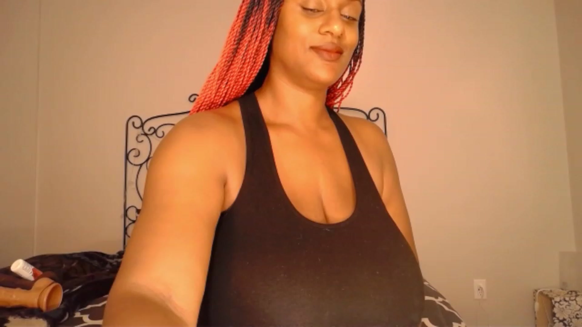 Gallery image thumbnail from TheIconicGirl's myfreecams stream on, 08/21/2023, 23:56 image 8 of 20