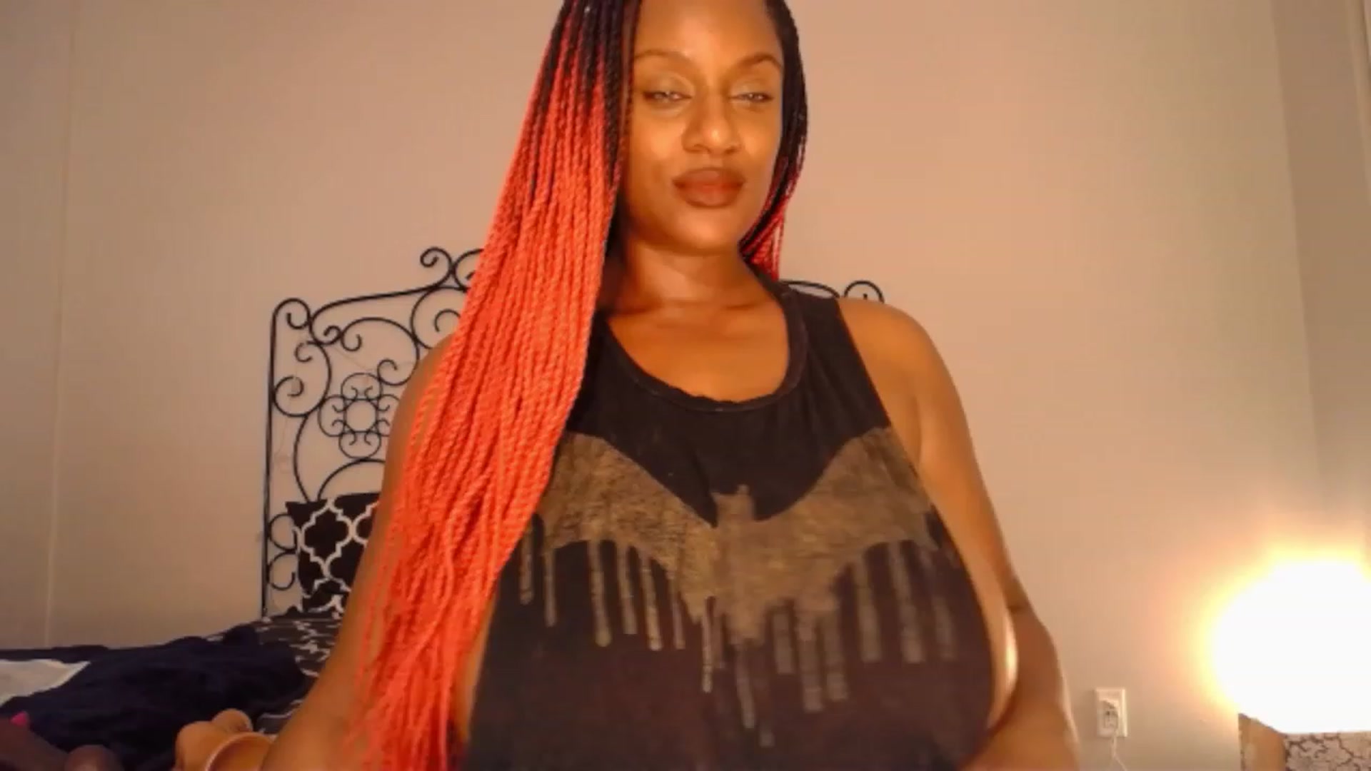 Gallery image thumbnail from TheIconicGirl's myfreecams stream on, 08/26/2023, 14:42 image 4 of 20