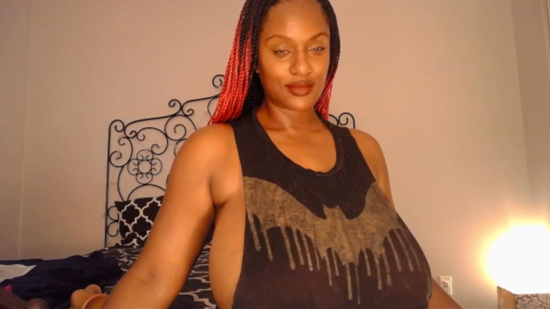 Gallery image thumbnail from TheIconicGirl's myfreecams stream on, 08/26/2023, 14:42 image 5 of 20