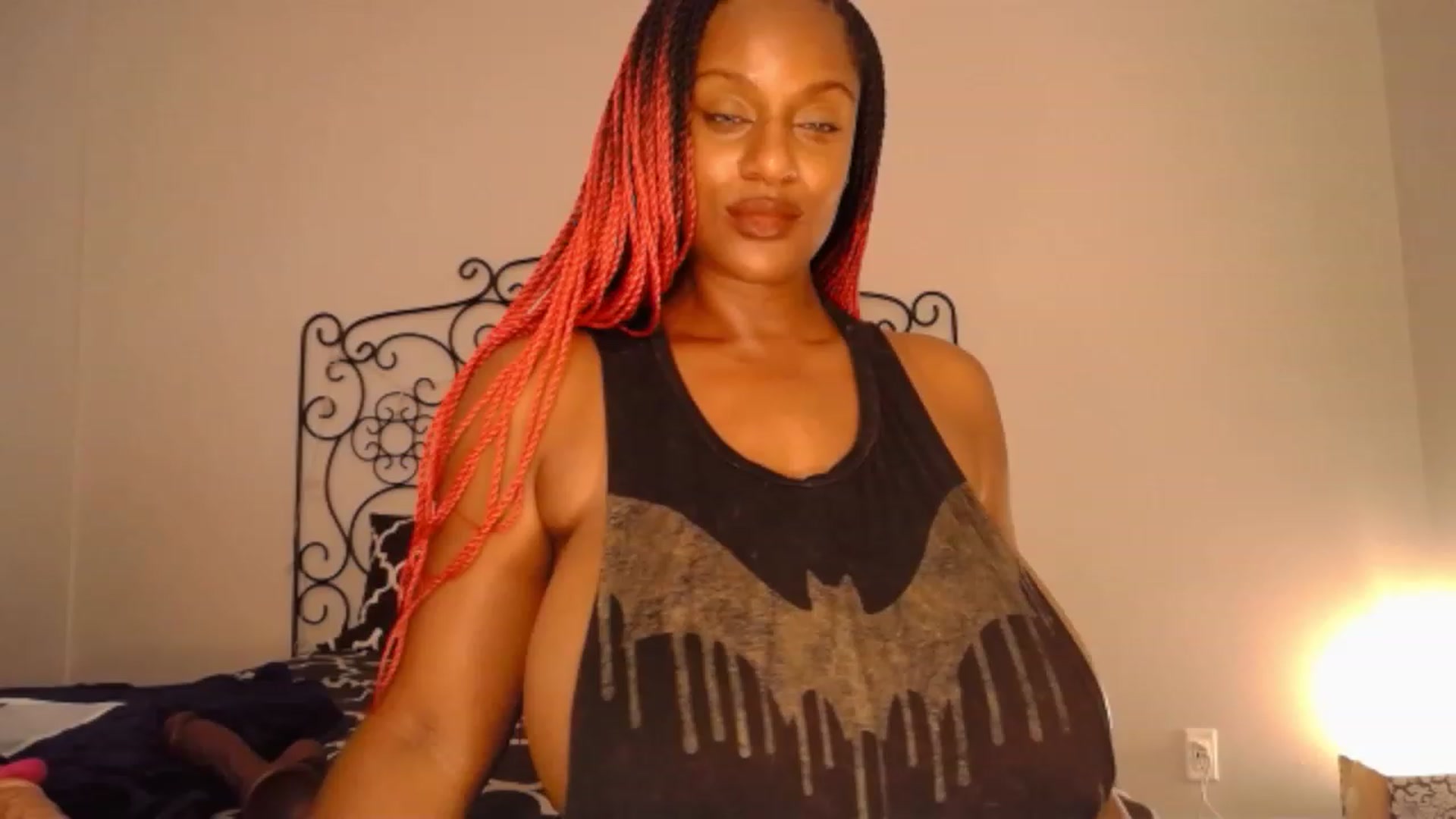 Gallery image thumbnail from TheIconicGirl's myfreecams stream on, 08/26/2023, 15:44 image 10 of 20