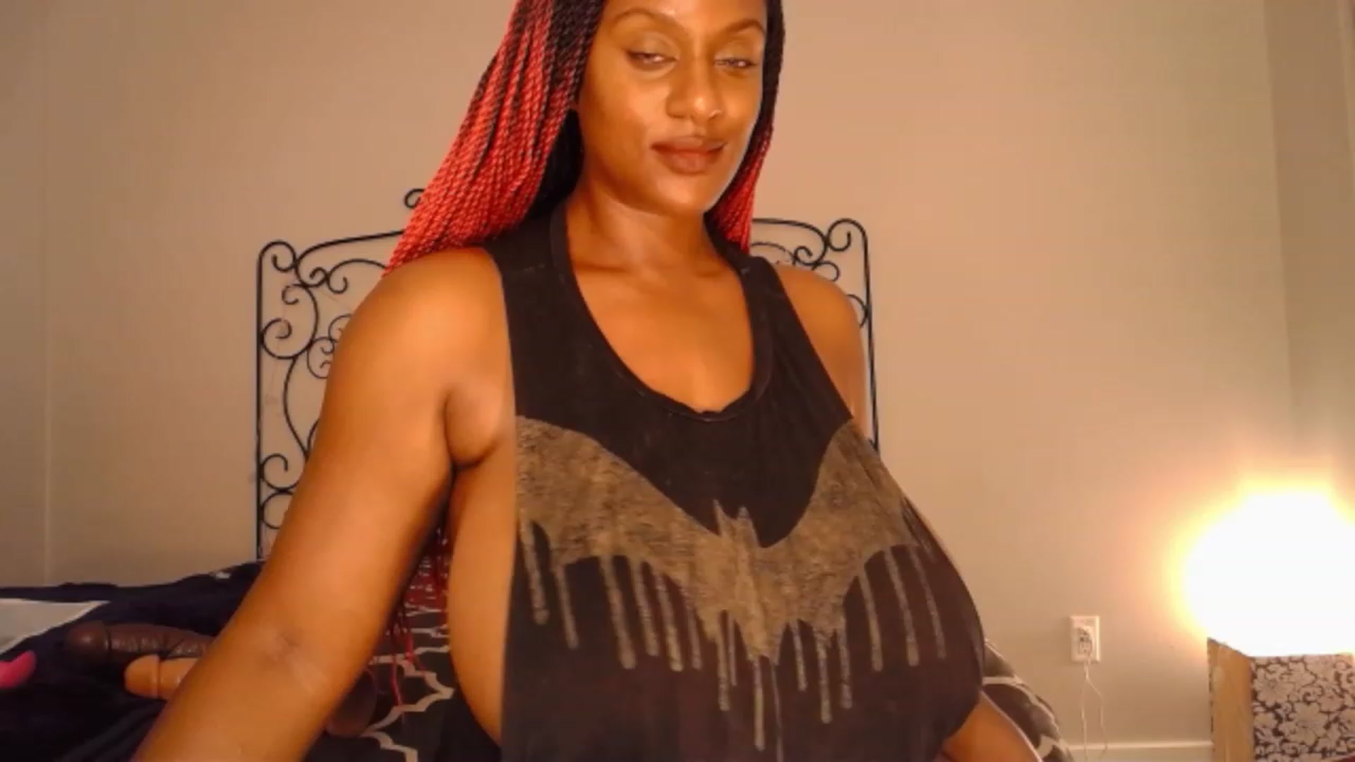 Gallery image thumbnail from TheIconicGirl's myfreecams stream on, 08/26/2023, 18:46 image 11 of 20
