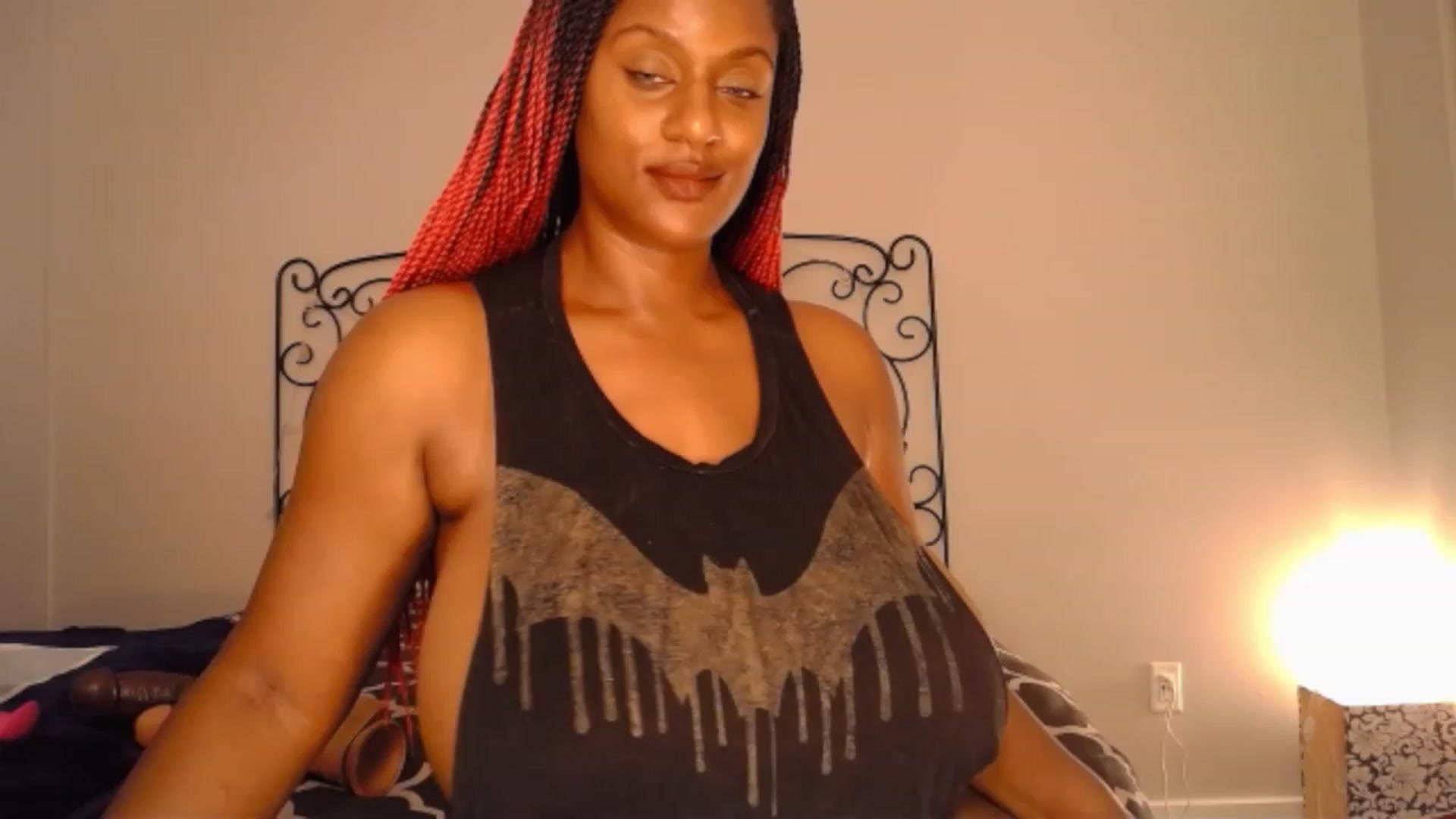 Gallery image thumbnail from TheIconicGirl's myfreecams stream on, 08/26/2023, 18:46 image 17 of 20