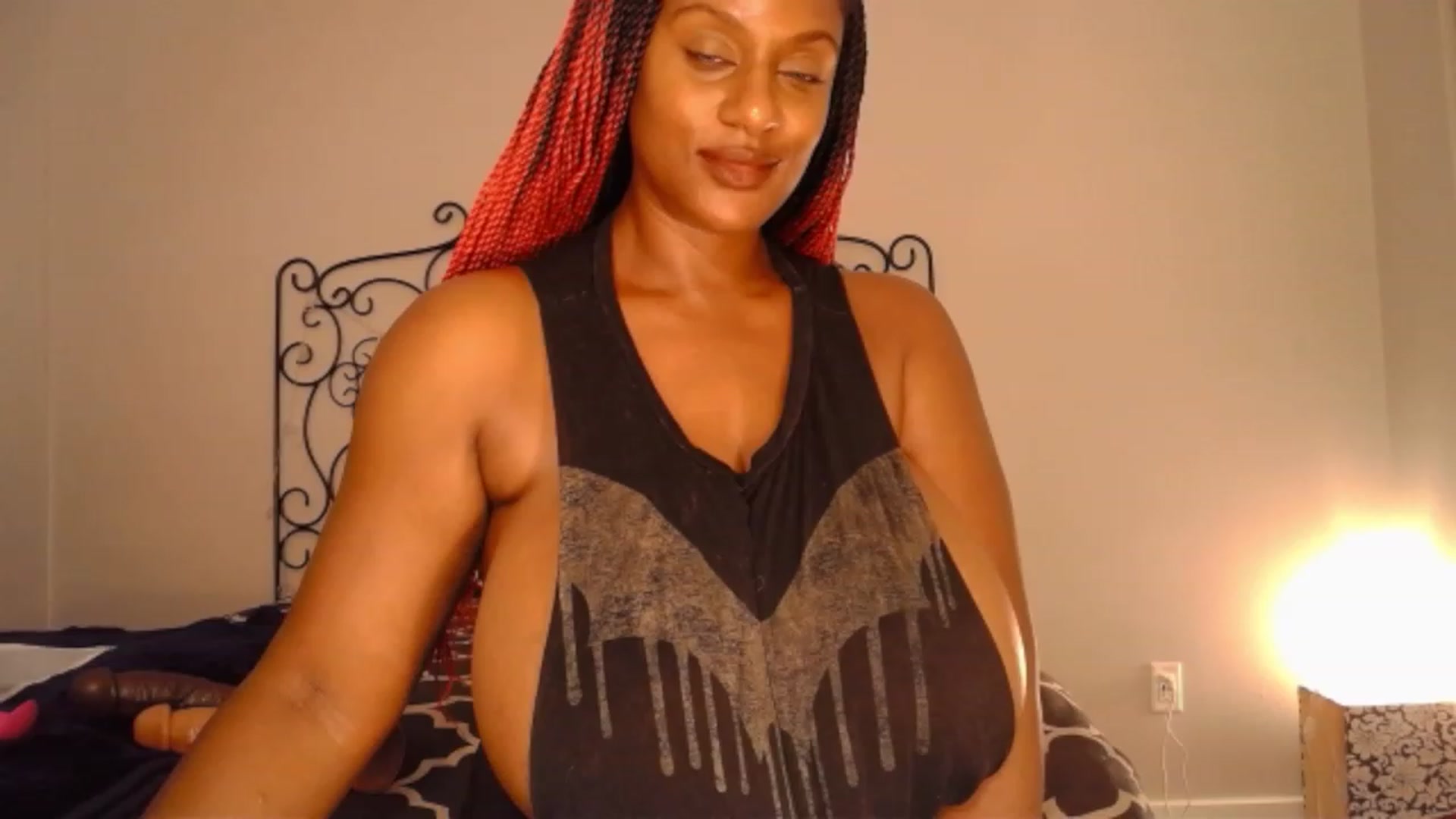 Gallery image thumbnail from TheIconicGirl's myfreecams stream on, 08/26/2023, 18:46 image 3 of 20