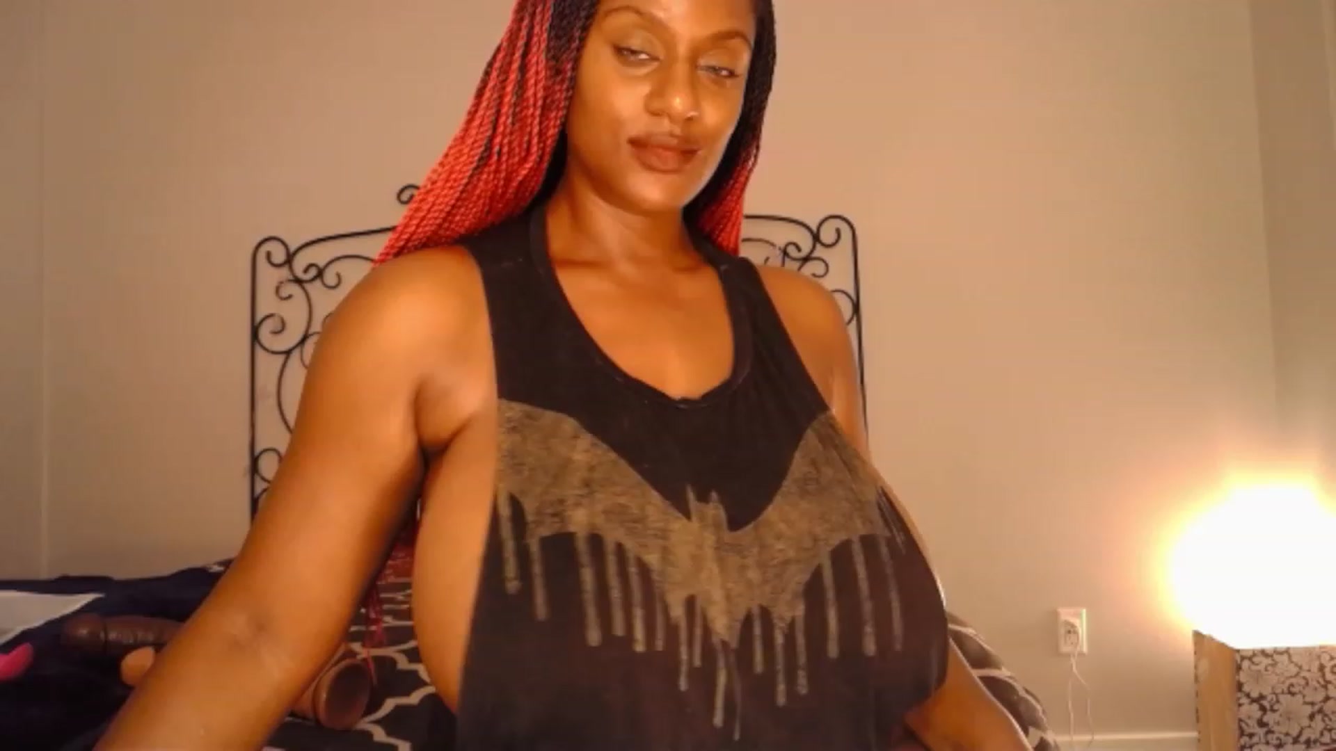 Gallery image thumbnail from TheIconicGirl's myfreecams stream on, 08/26/2023, 18:46 image 9 of 20
