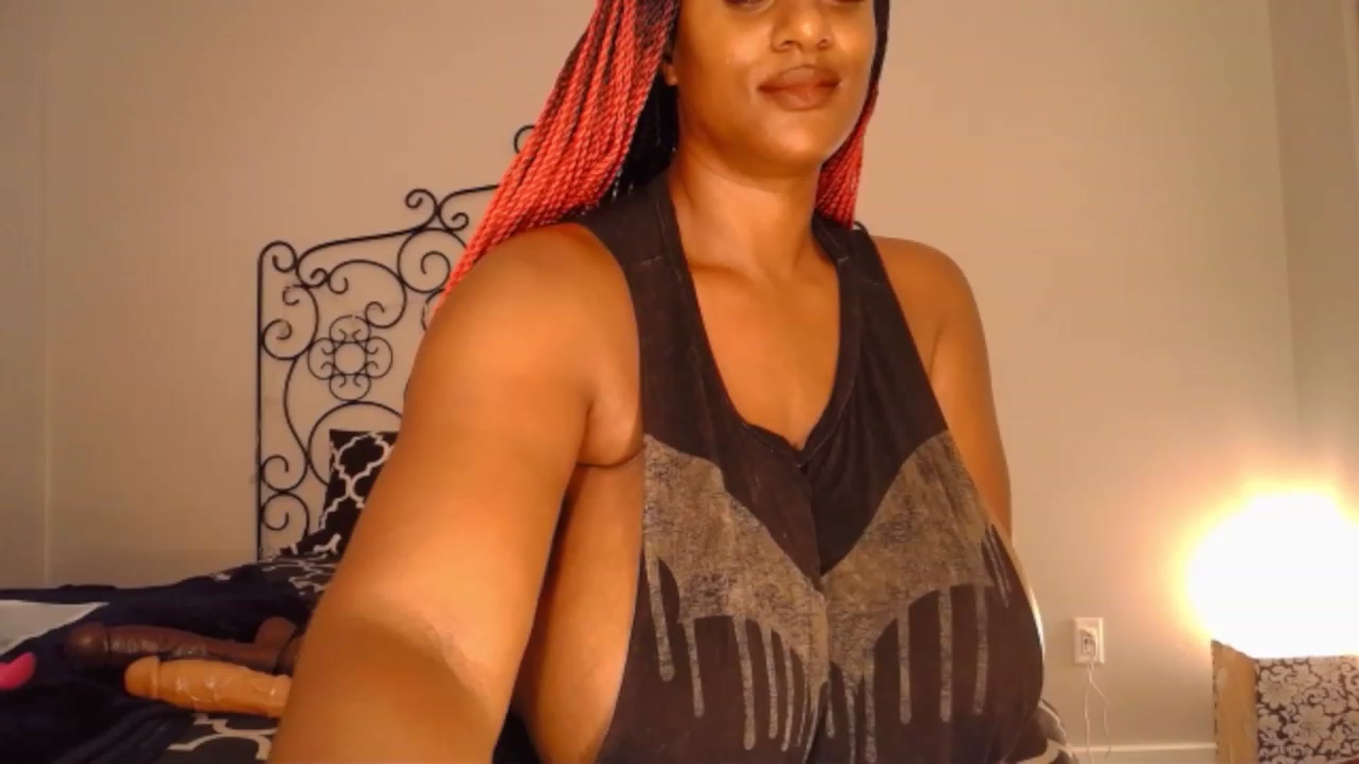 Gallery image thumbnail from TheIconicGirl's myfreecams stream on, 08/26/2023, 18:46 image 12 of 20
