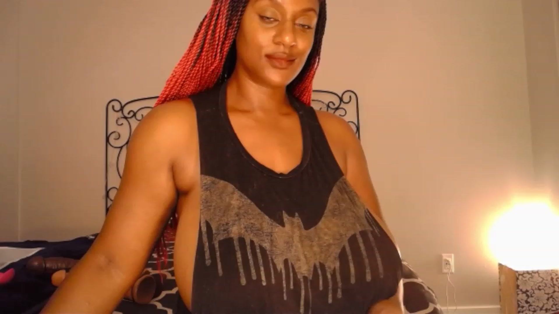 Gallery image thumbnail from TheIconicGirl's myfreecams stream on, 08/26/2023, 18:46 image 13 of 20