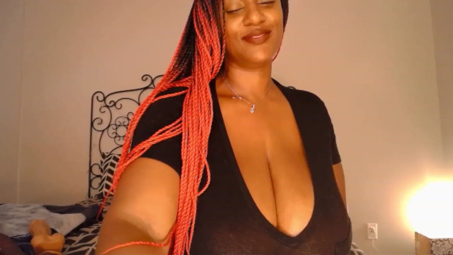 Gallery image thumbnail from TheIconicGirl's myfreecams stream on, 08/27/2023, 16:16 image 17 of 20