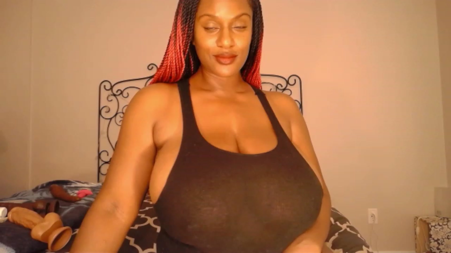 Gallery image thumbnail from TheIconicGirl's myfreecams stream on, 09/06/2023, 23:33 image 19 of 20