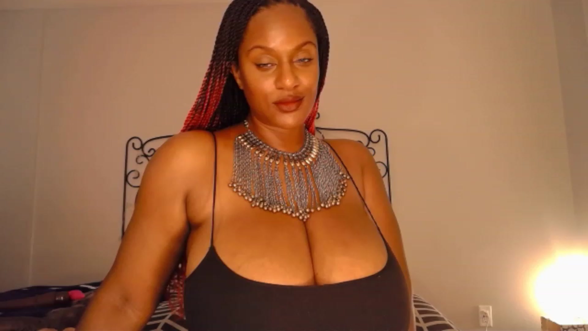 Gallery image thumbnail from TheIconicGirl's myfreecams stream on, 09/09/2023, 15:42 image 16 of 20