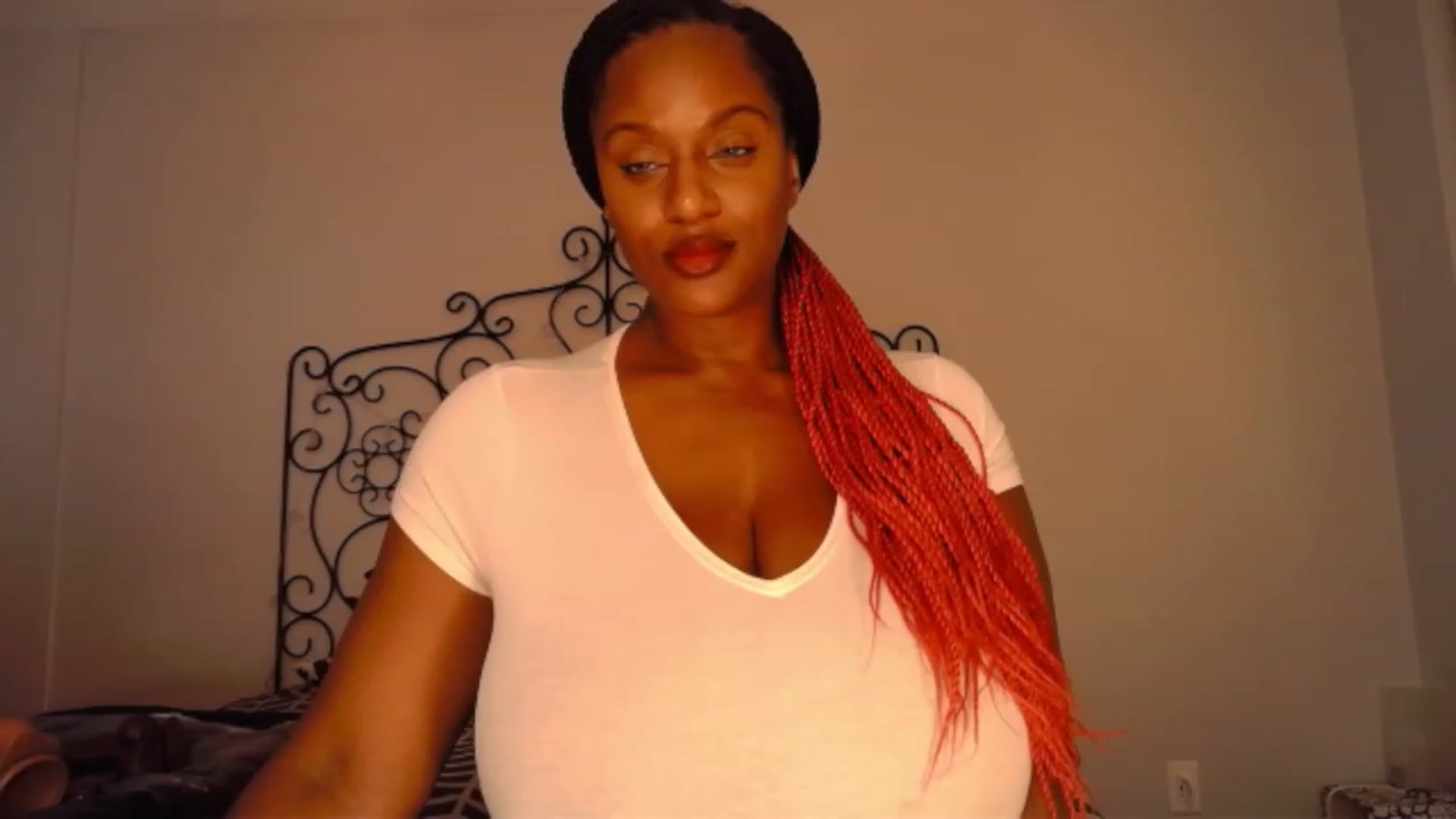 Gallery image thumbnail from TheIconicGirl's myfreecams stream on, 09/10/2023, 15:38 image 1 of 20