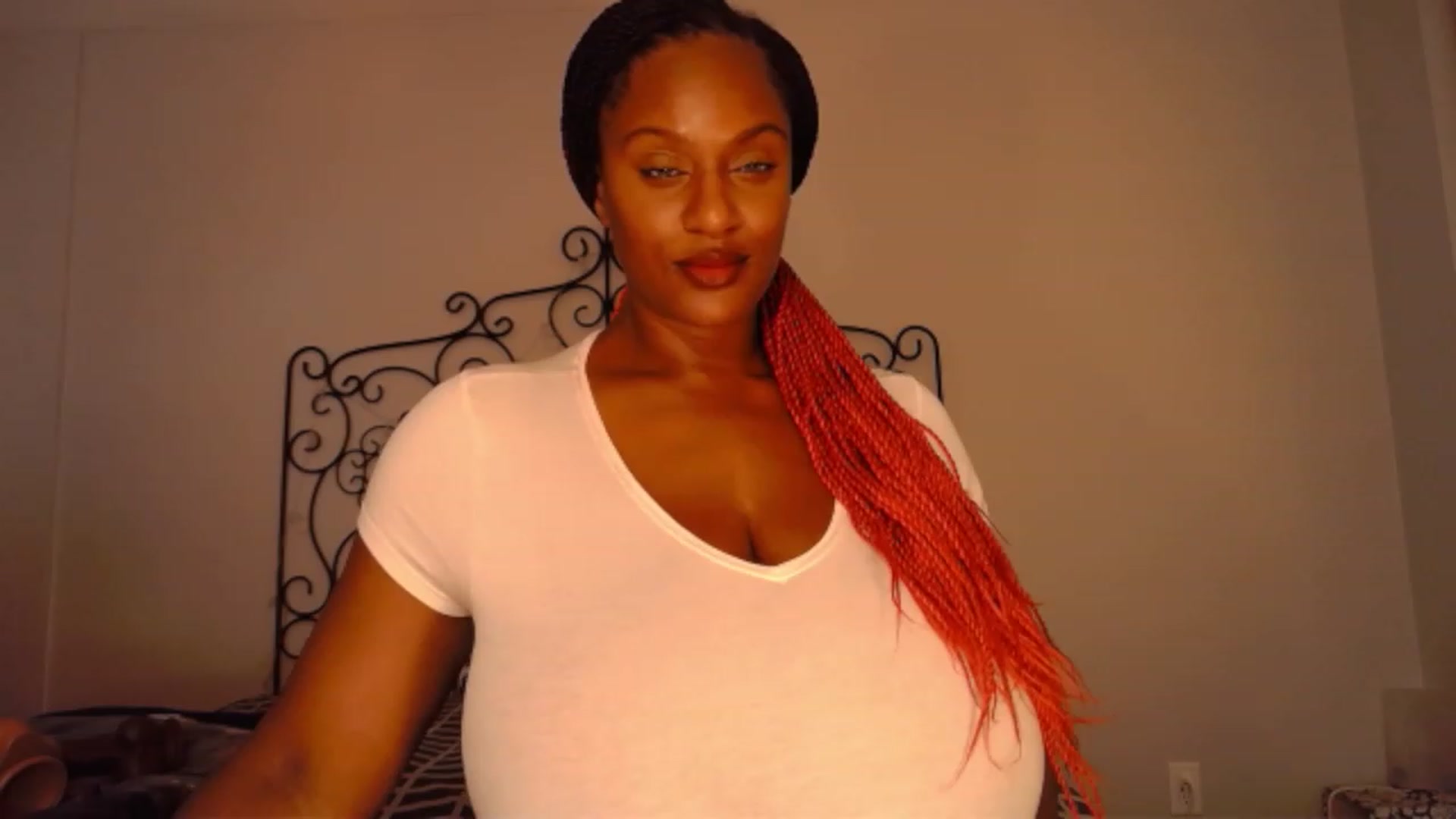 Gallery image thumbnail from TheIconicGirl's myfreecams stream on, 09/10/2023, 15:38 image 6 of 20