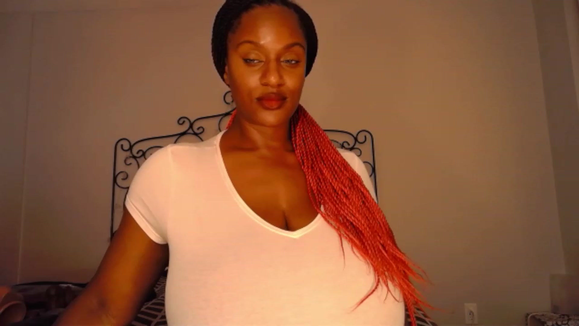 Gallery image thumbnail from TheIconicGirl's myfreecams stream on, 09/10/2023, 15:38 image 20 of 20