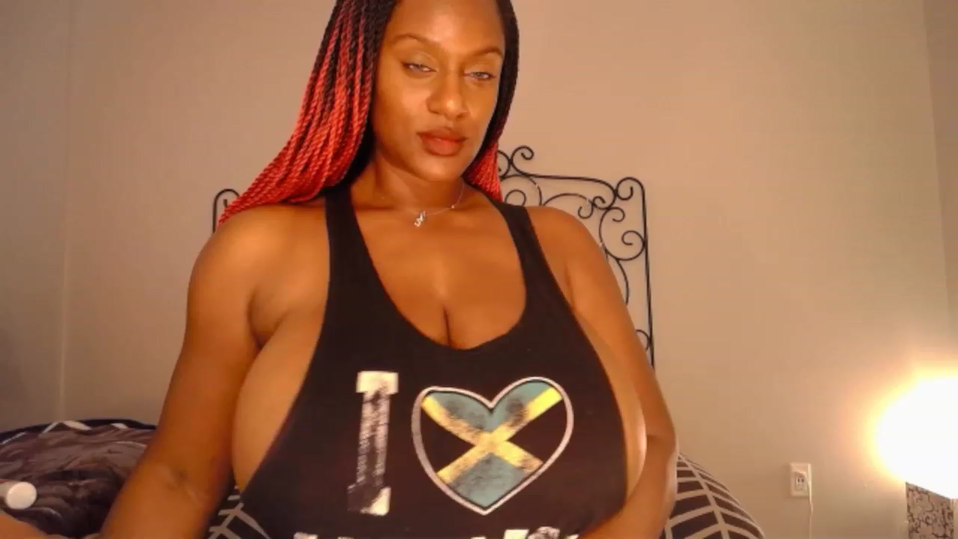 Gallery image thumbnail from TheIconicGirl's myfreecams stream on, 09/23/2023, 18:20 image 16 of 20