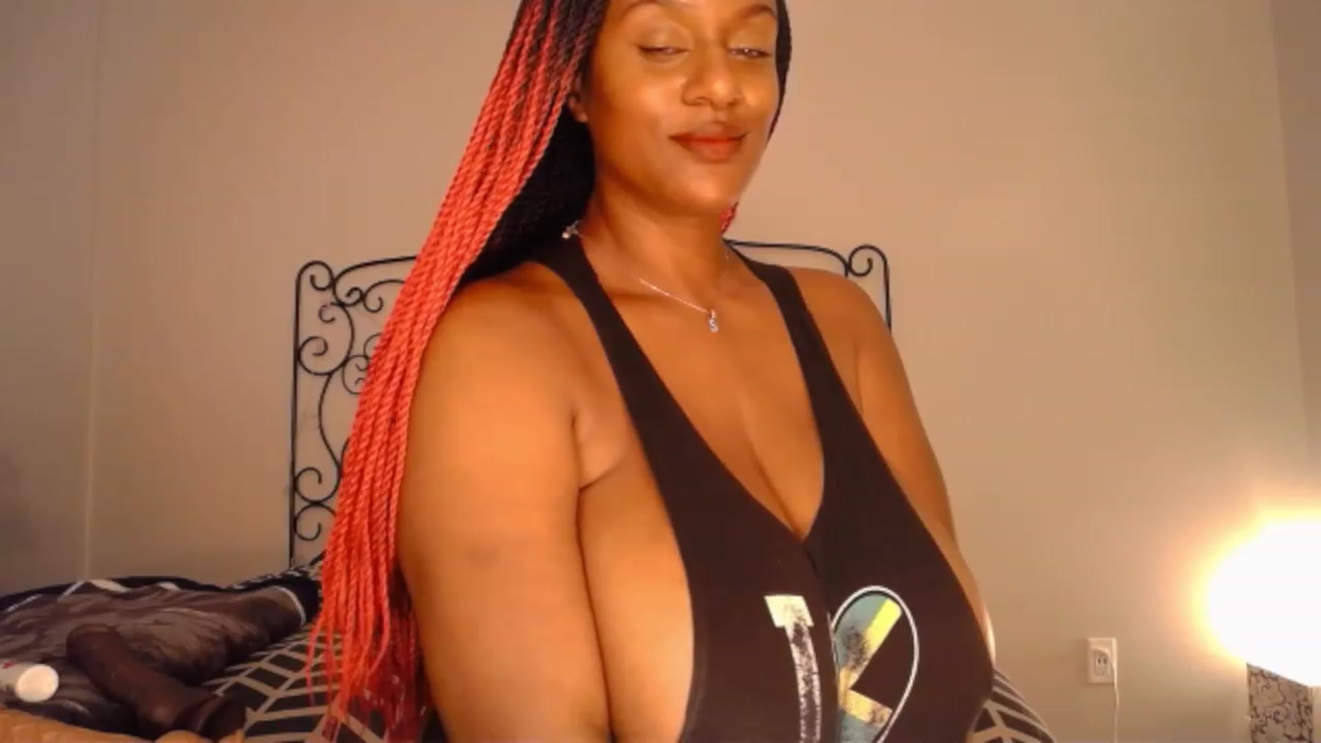 Gallery image thumbnail from TheIconicGirl's myfreecams stream on, 09/23/2023, 19:01 image 10 of 20