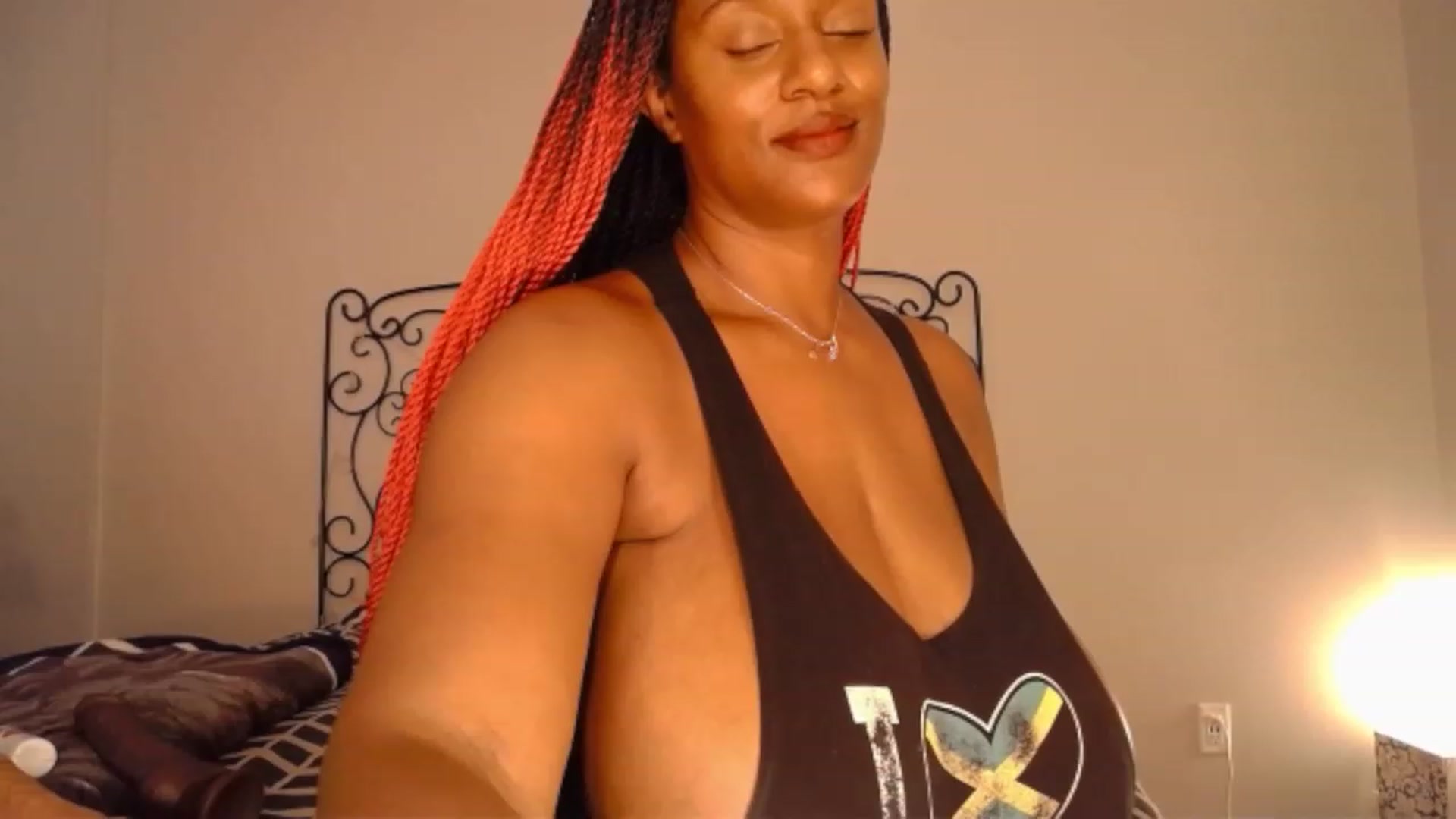 Gallery image thumbnail from TheIconicGirl's myfreecams stream on, 09/23/2023, 20:19 image 14 of 20