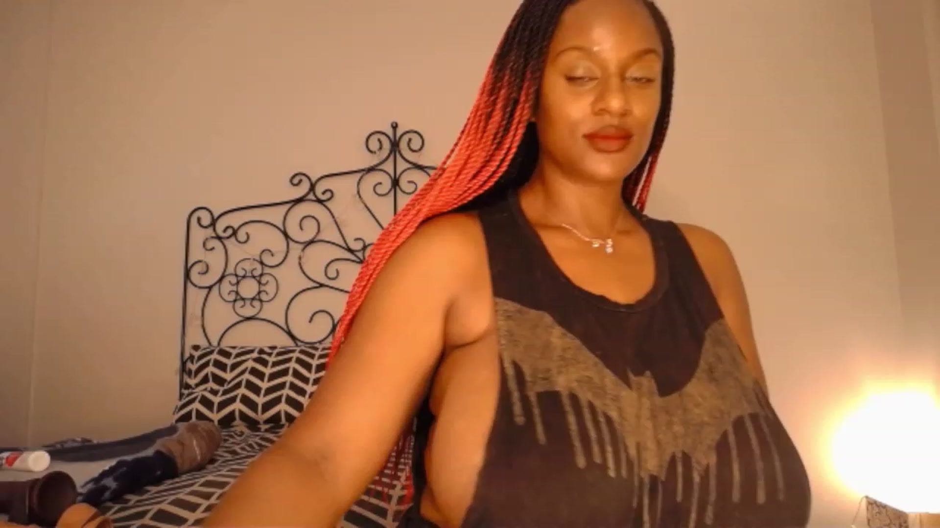 Gallery image thumbnail from TheIconicGirl's myfreecams stream on, 09/28/2023, 16:01 image 17 of 20