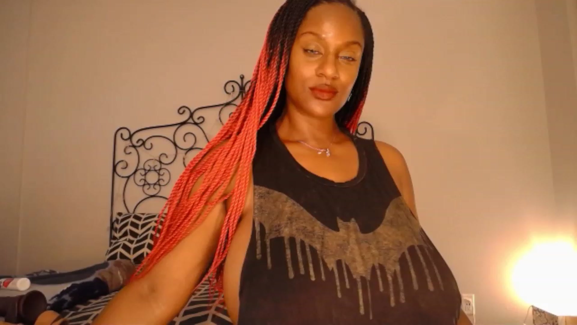 Gallery image thumbnail from TheIconicGirl's myfreecams stream on, 09/28/2023, 16:01 image 20 of 20