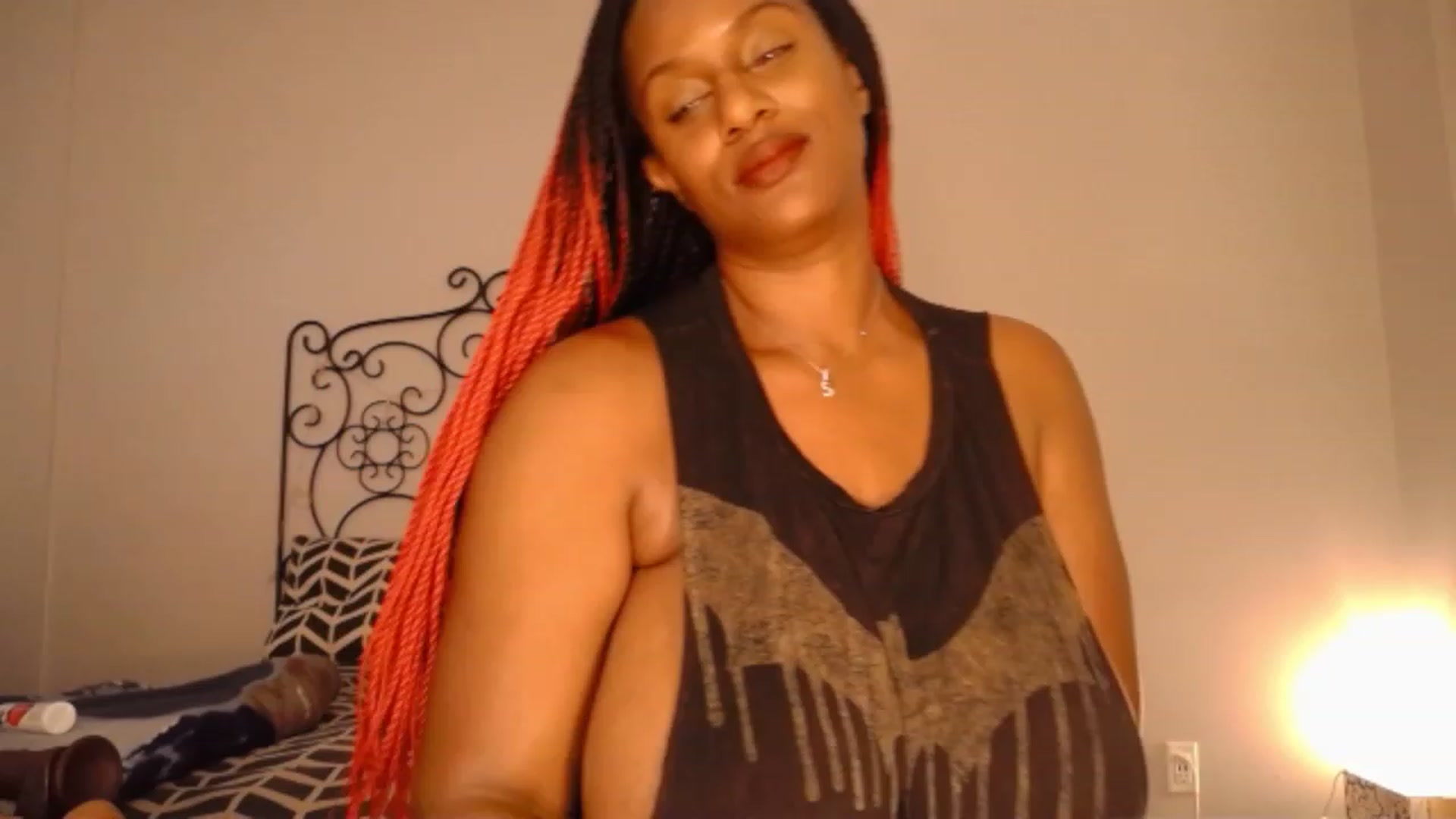 Gallery image thumbnail from TheIconicGirl's myfreecams stream on, 09/28/2023, 17:04 image 5 of 20