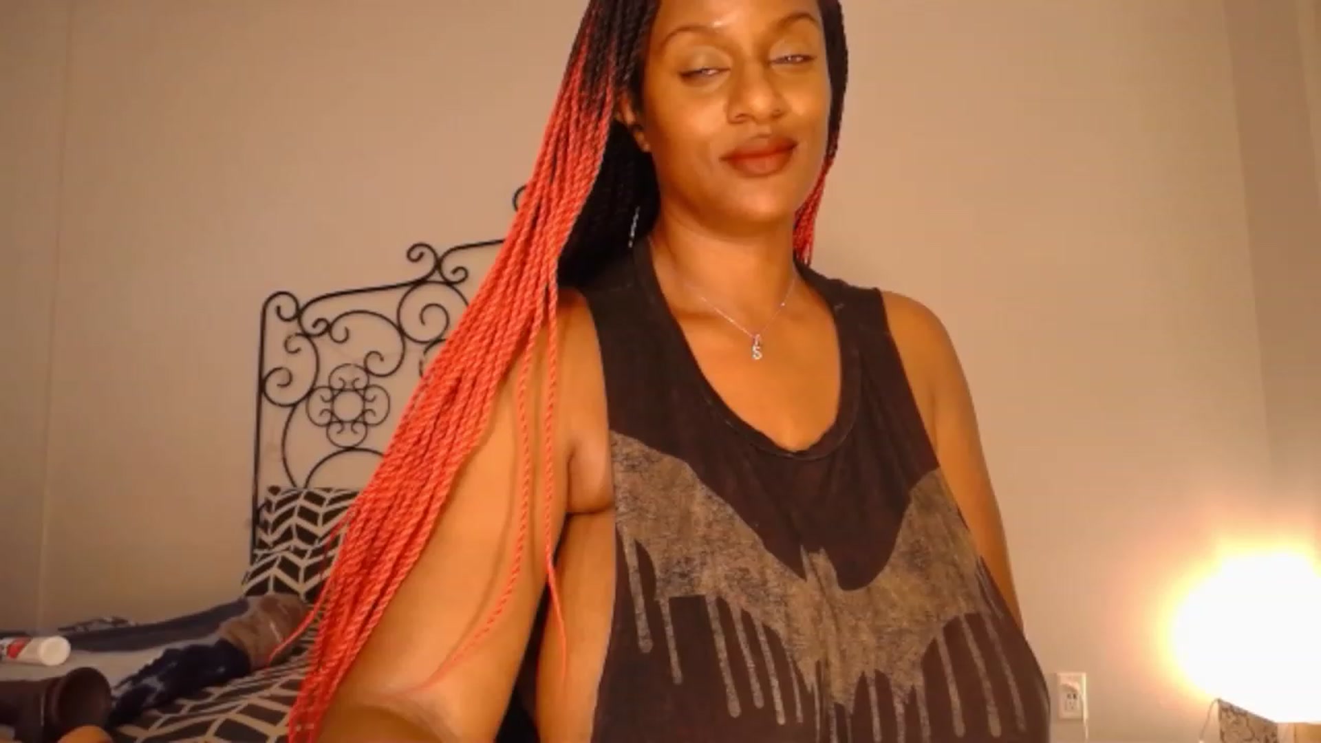 Gallery image thumbnail from TheIconicGirl's myfreecams stream on, 09/28/2023, 17:04 image 6 of 20