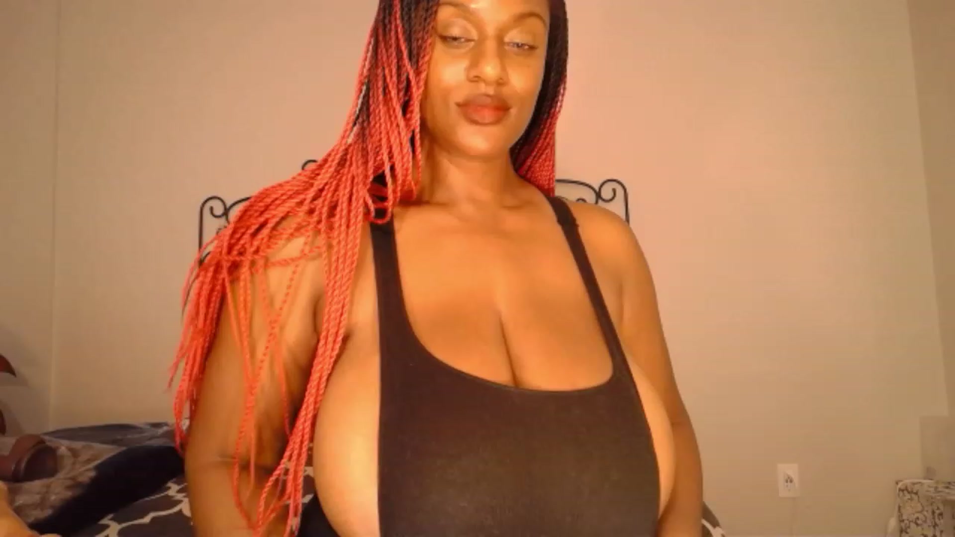 Gallery image thumbnail from TheIconicGirl's myfreecams stream on, 10/07/2023, 16:15 image 7 of 20
