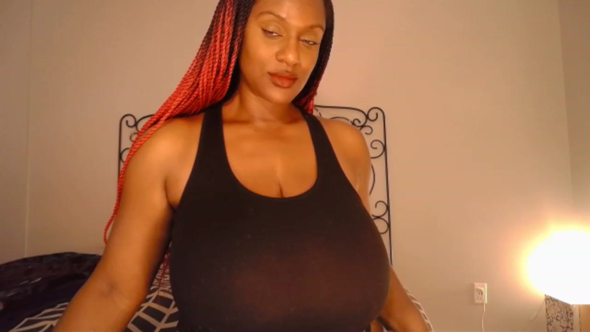 Gallery image thumbnail from TheIconicGirl's myfreecams stream on, 10/15/2023, 16:56 image 3 of 20