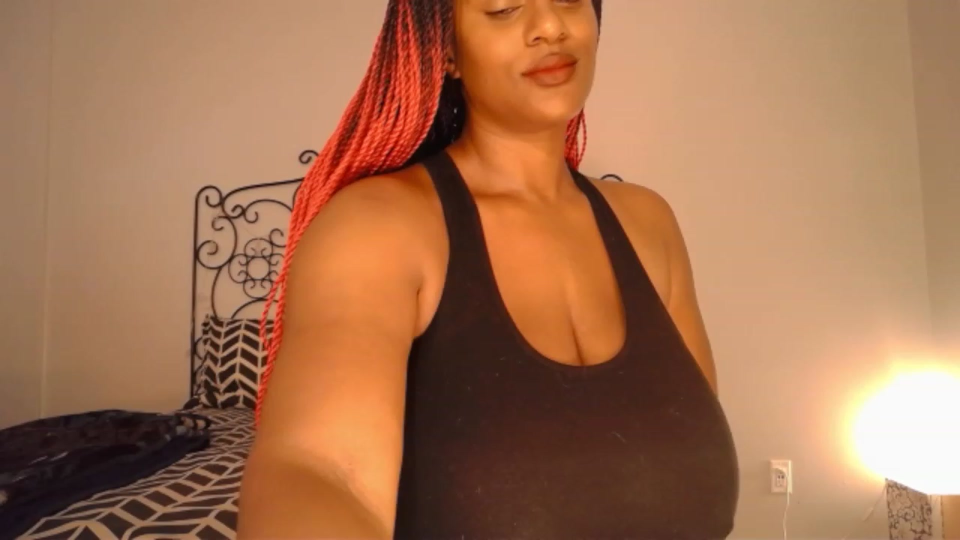 Gallery image thumbnail from TheIconicGirl's myfreecams stream on, 10/15/2023, 16:56 image 17 of 20