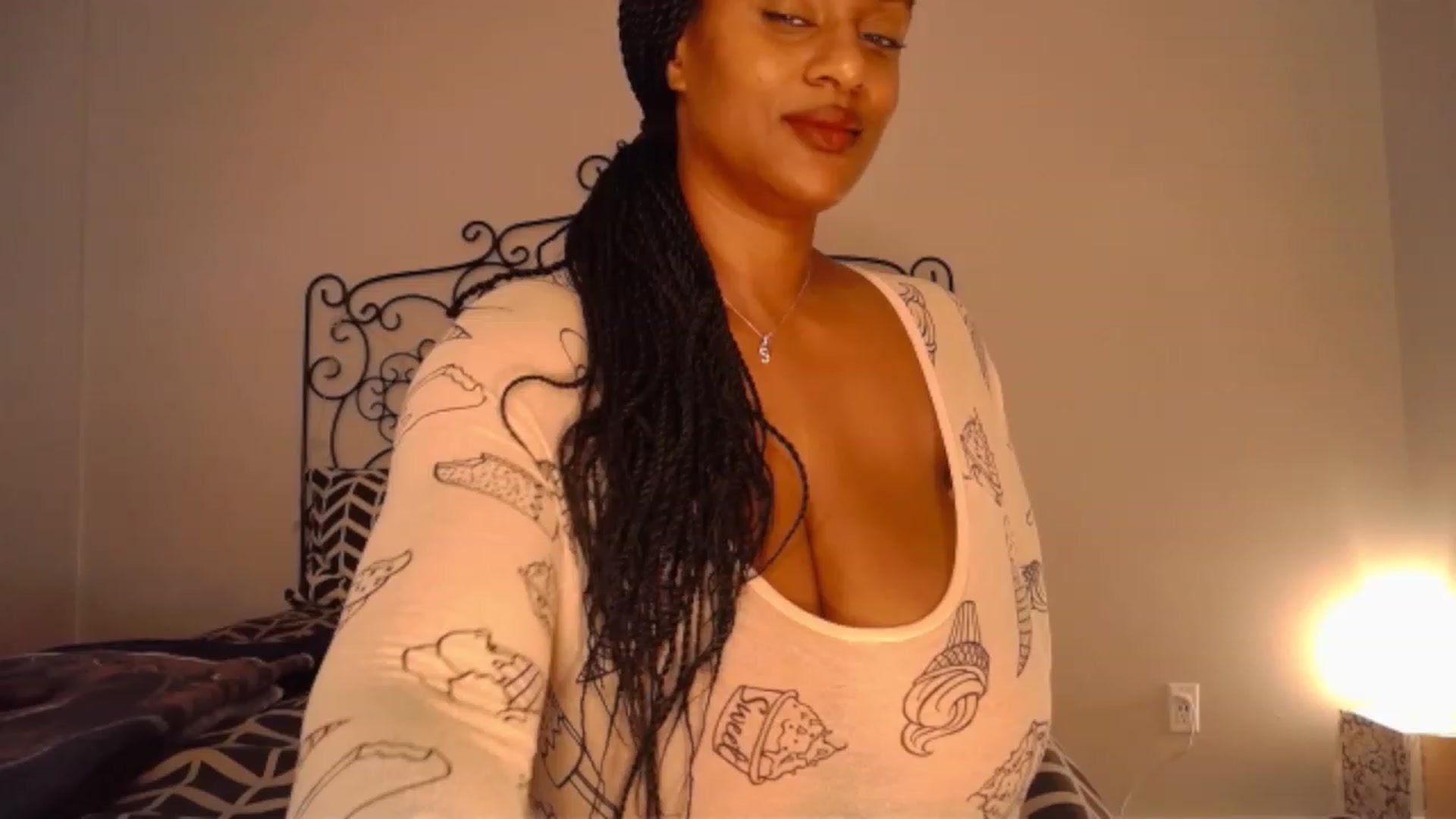 Gallery image thumbnail from TheIconicGirl's myfreecams stream on, 11/05/2023, 15:02 image 6 of 20