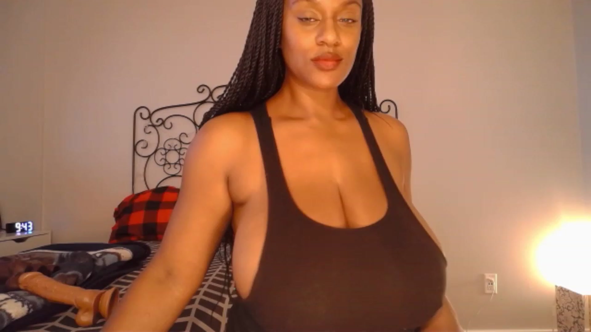 Gallery image thumbnail from TheIconicGirl's myfreecams stream on, 12/03/2023, 15:33 image 8 of 20