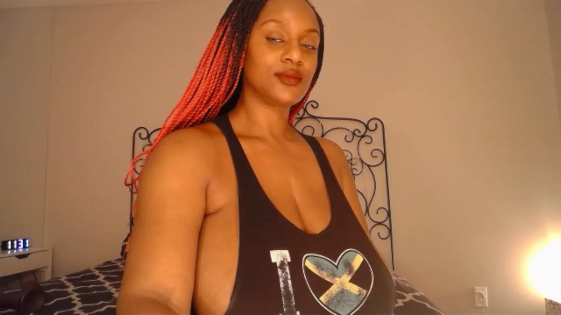 Gallery image thumbnail from TheIconicGirl's myfreecams stream on, 02/11/2024, 16:38 image 18 of 20