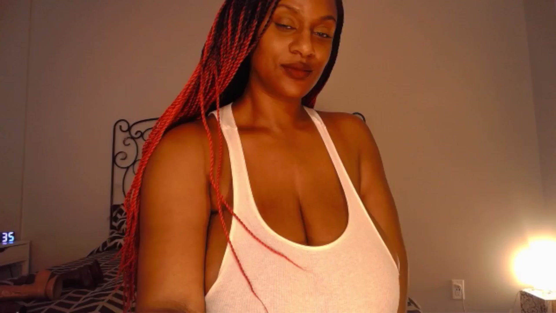 Gallery image thumbnail from TheIconicGirl's myfreecams stream on, 03/17/2024, 16:47 image 10 of 20