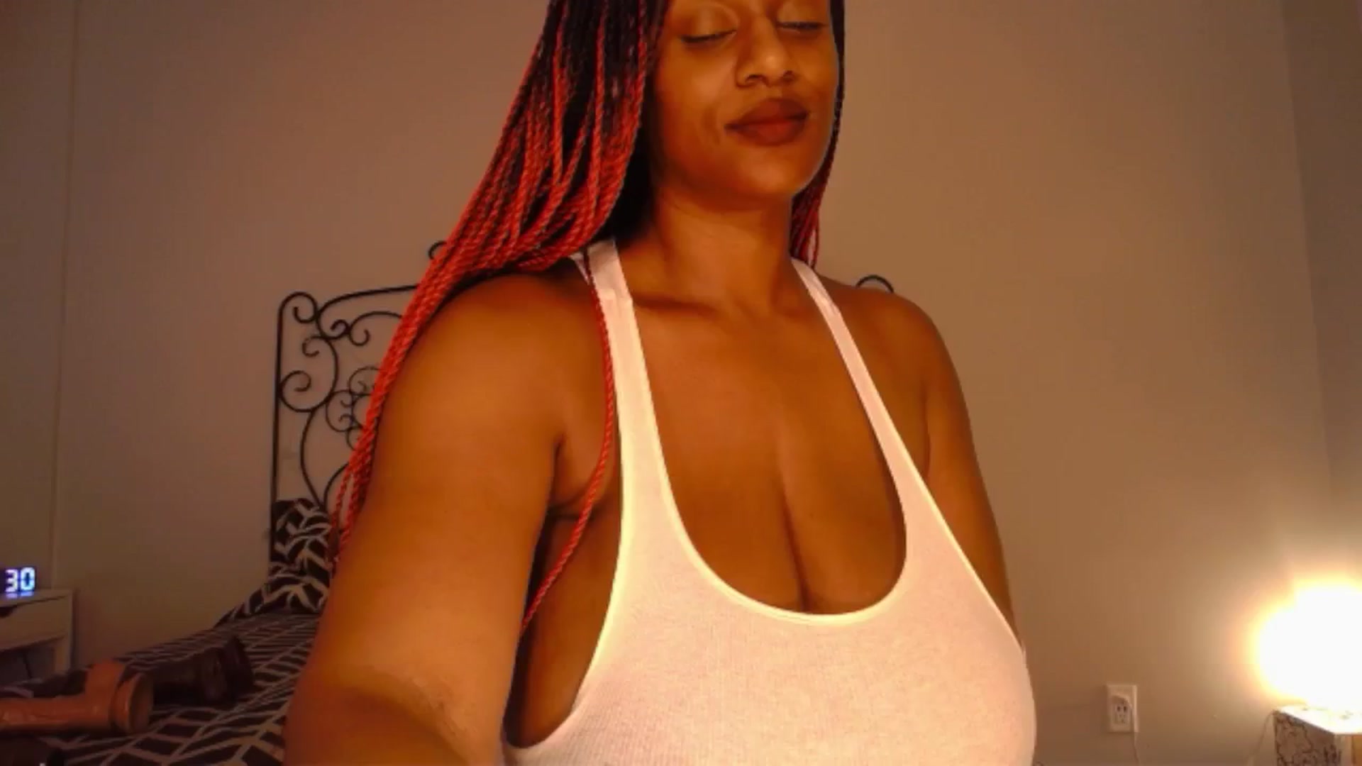 Gallery image thumbnail from TheIconicGirl's myfreecams stream on, 03/17/2024, 16:47 image 5 of 20