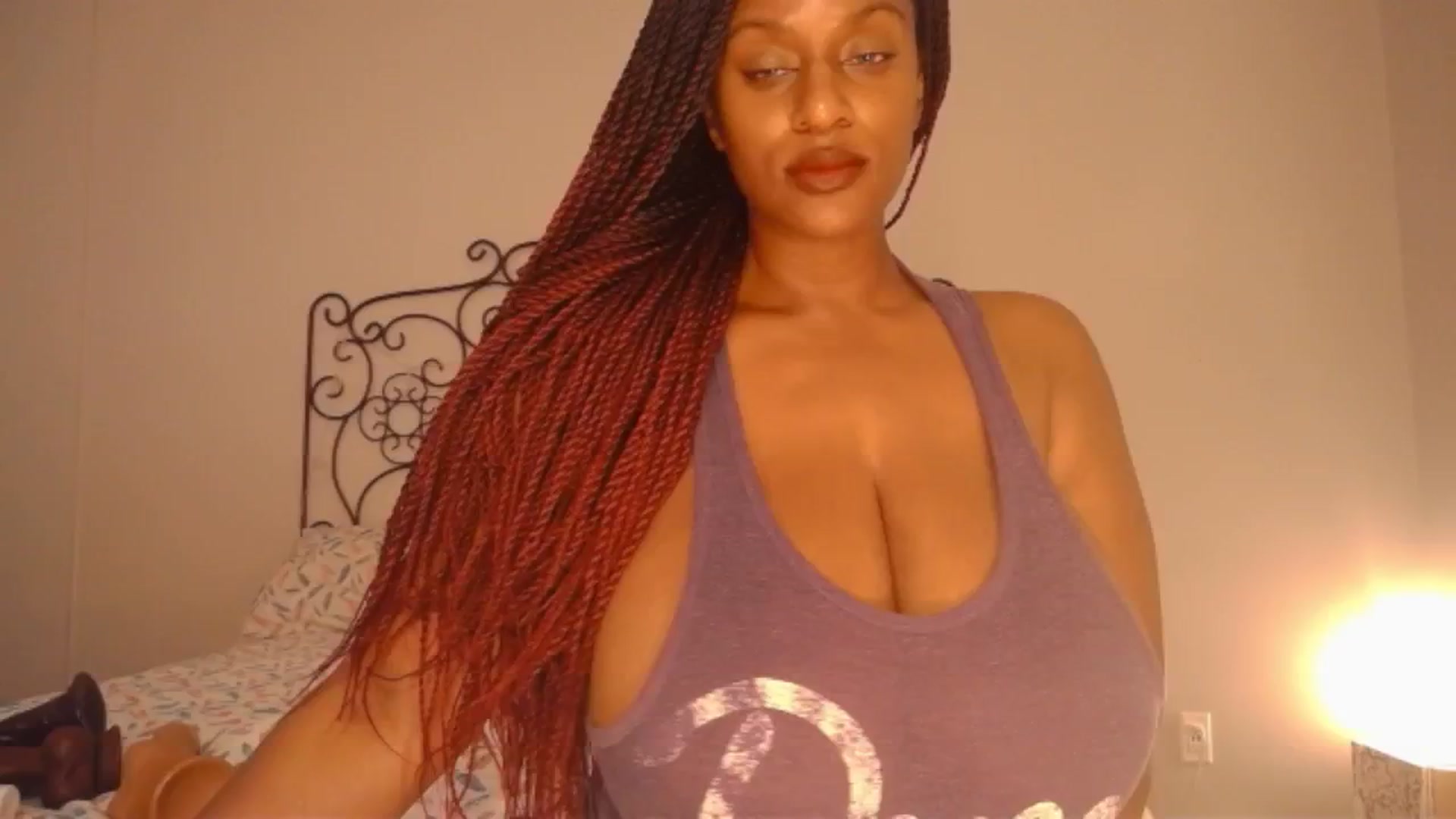 Gallery image thumbnail from TheIconicGirl's myfreecams stream on, 06/09/2024, 16:40 image 12 of 20
