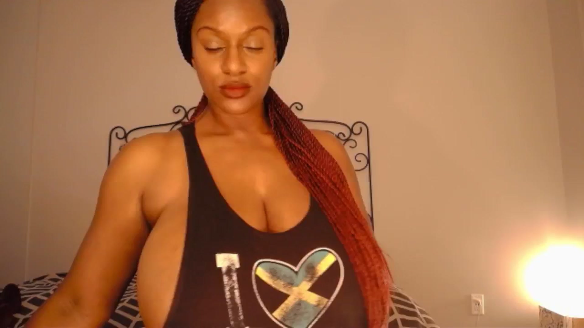 Gallery image thumbnail from TheIconicGirl's myfreecams stream on, 09/09/2024, 17:07 image 1 of 20