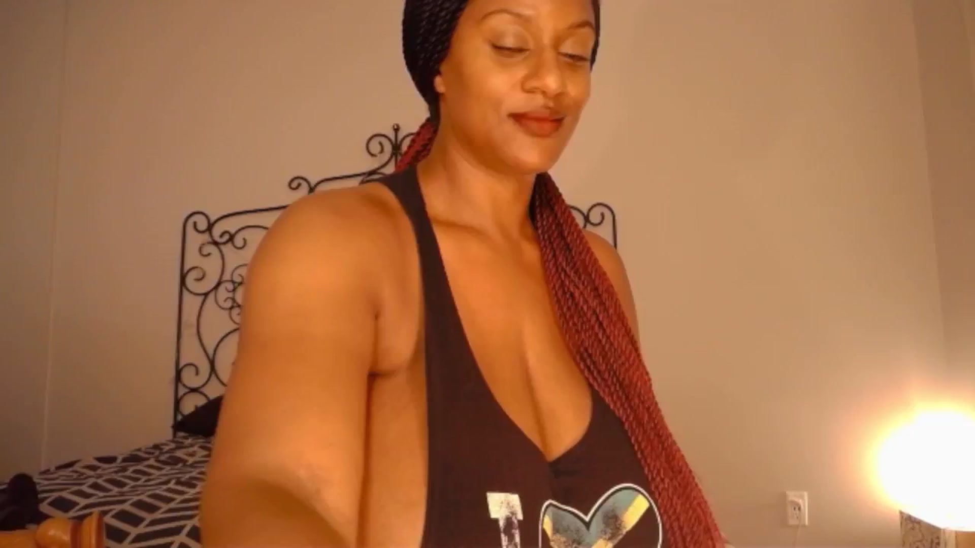 Gallery image thumbnail from TheIconicGirl's myfreecams stream on, 09/09/2024, 17:07 image 16 of 20