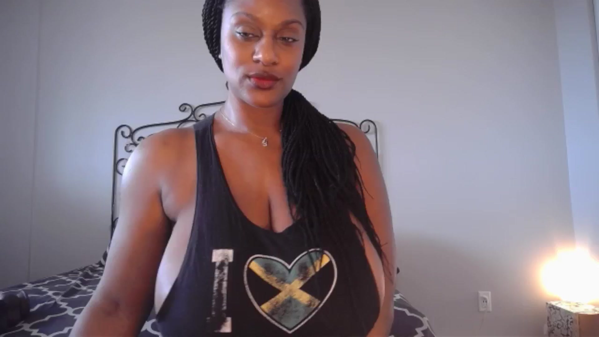 Gallery image thumbnail from TheIconicGirl's myfreecams stream on, 01/20/2025, 17:06 image 15 of 20