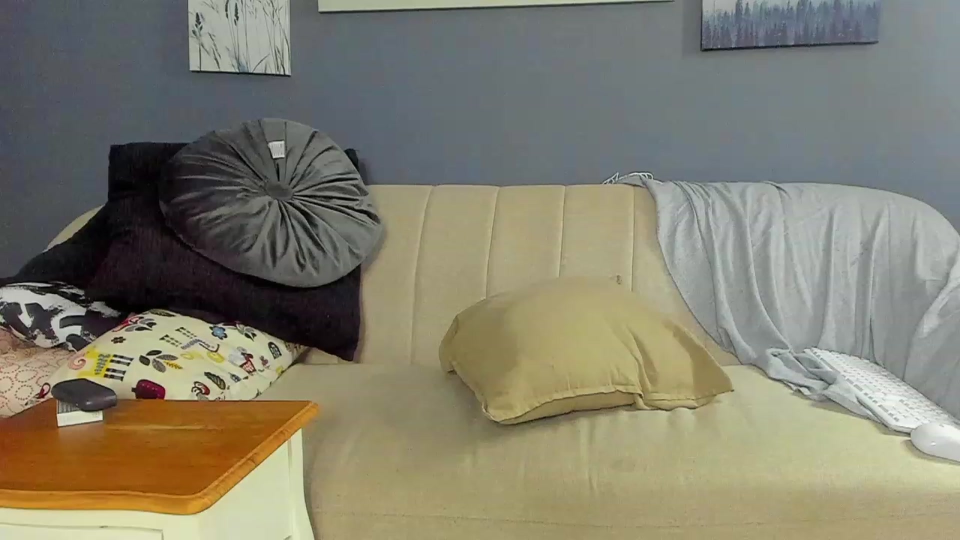 Gallery image thumbnail from TheJoyShow's myfreecams stream on, 12/04/2022, 23:35 image 20 of 20