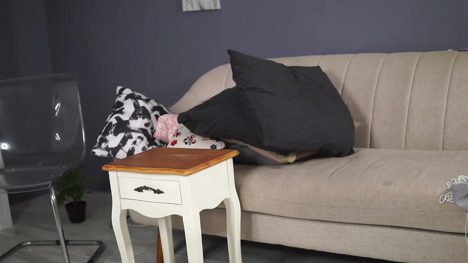 Gallery image thumbnail from TheJoyShow's myfreecams stream on, 12/08/2022, 23:59 image 18 of 20