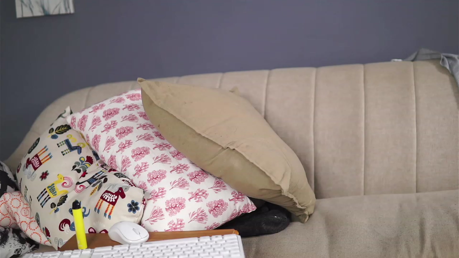 Gallery image thumbnail from TheJoyShow's myfreecams stream on, 12/09/2022, 01:43 image 16 of 20