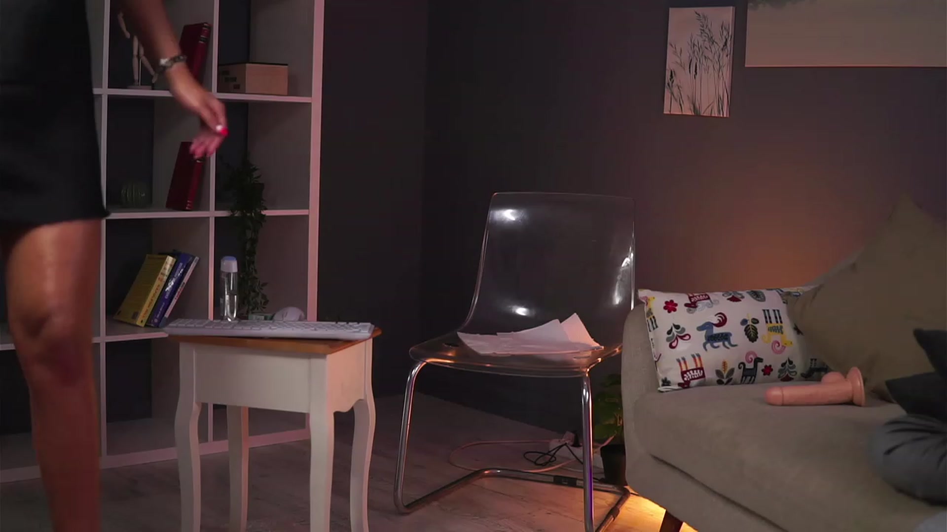Gallery image thumbnail from TheJoyShow's myfreecams stream on, 12/11/2022, 02:56 image 12 of 20