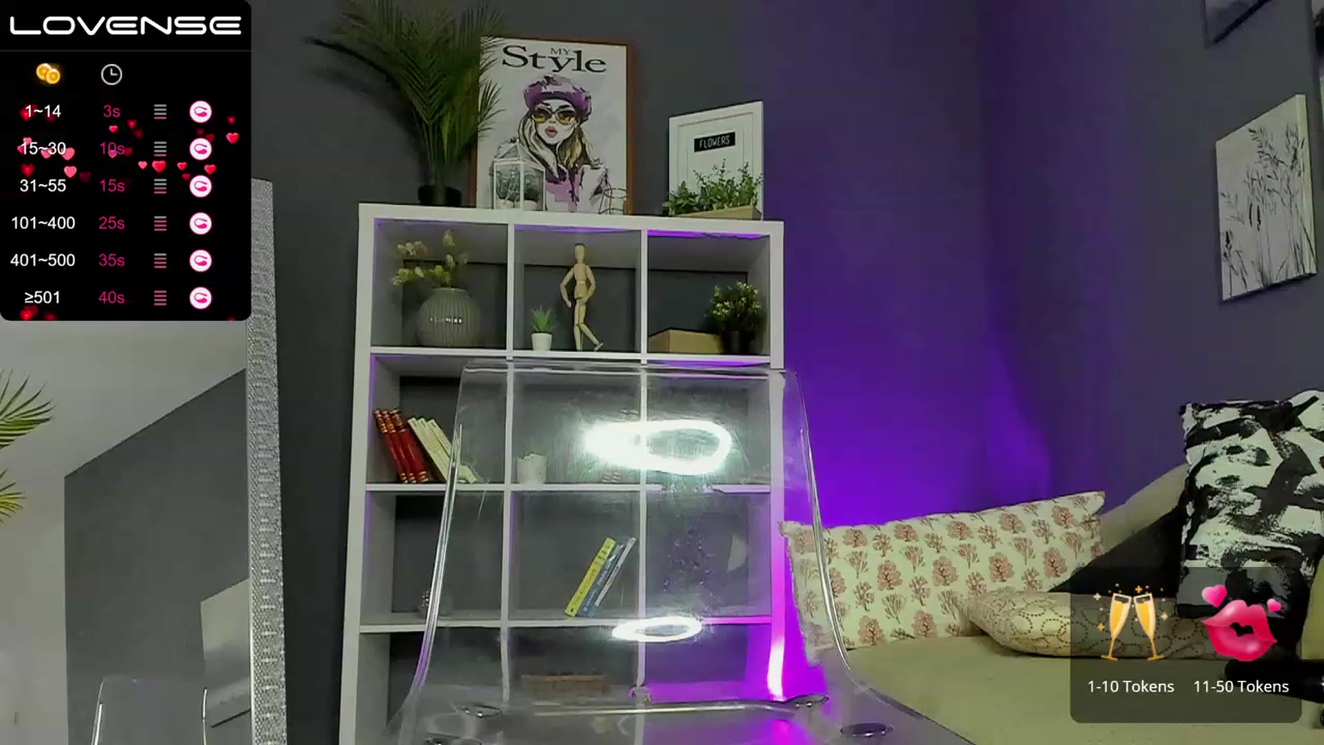 Gallery image thumbnail from TheJoyShow's myfreecams stream on, 12/19/2022, 02:16 image 2 of 20