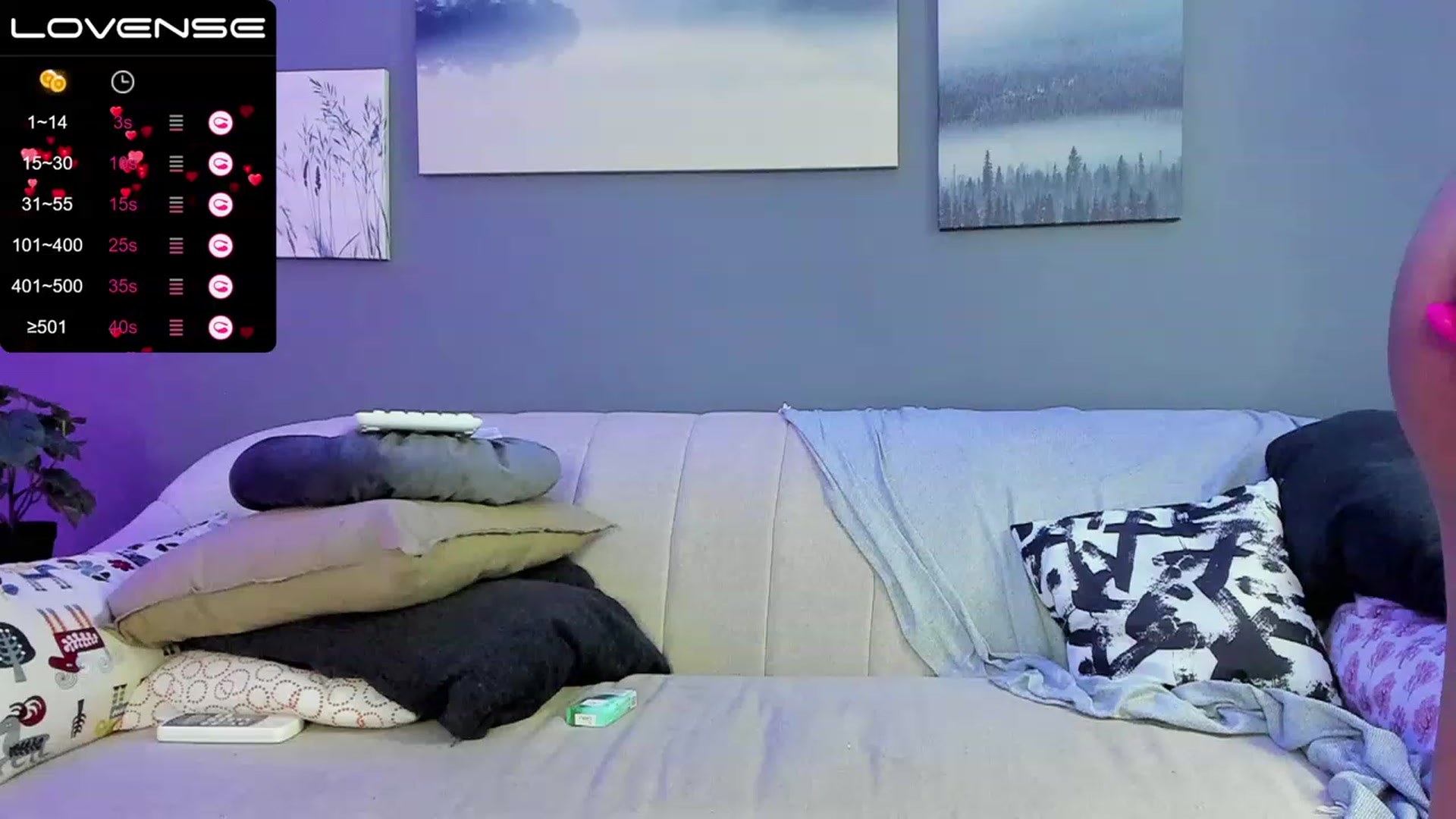 Gallery image thumbnail from TheJoyShow's myfreecams stream on, 12/21/2022, 03:59 image 5 of 20